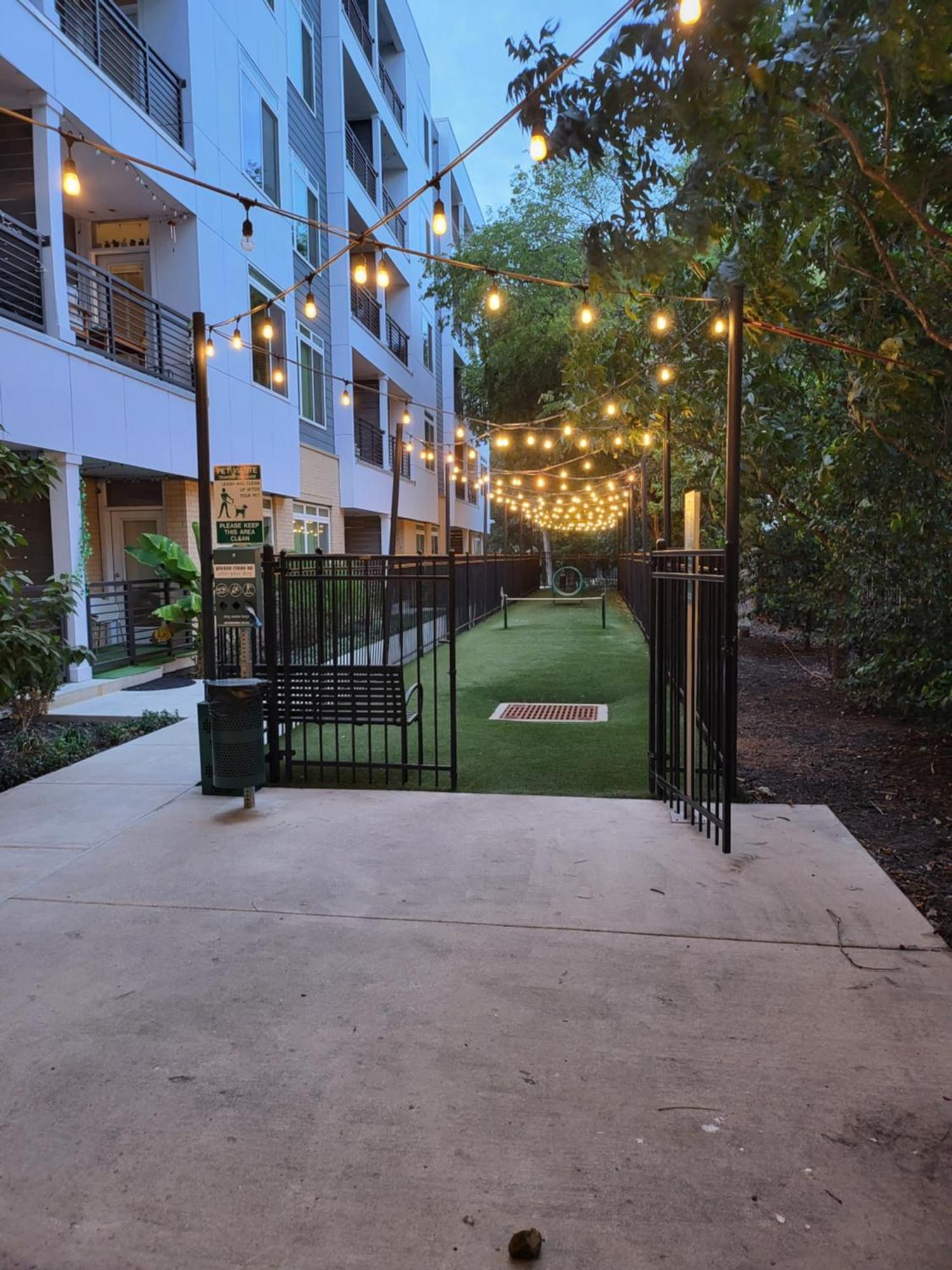 Appartement Beautiful On Riverwalk W King Ste Free Parking Pet Friendly Centrally Located On The Riverwalk *